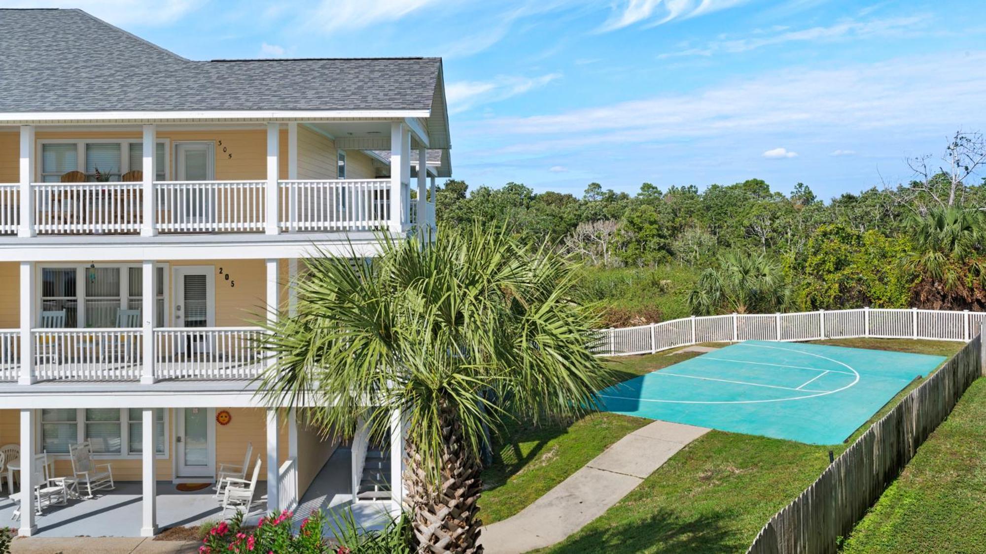 Southwinds I-7 Holiday home